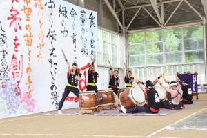 八東平成太鼓のパフォーマンス