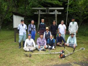 八頭町林業研究会の集合写真