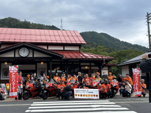 若桜駅での記念写真