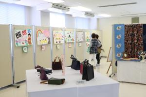 中央公民館での展示の様子