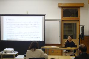 空き家を借りたい想いを発表する西川さん