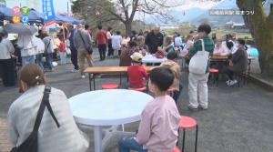 桜まつりの来場者