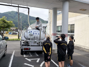 水道作業体験の様子