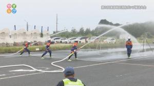 操法競技の放水場面