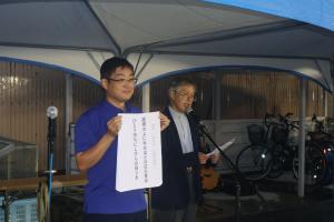 入賞作品の講評を行う選者