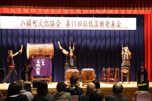 八東平成太鼓の演奏